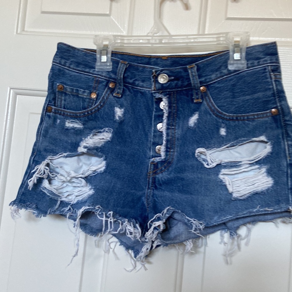 Levi’s 501 premium shorts size 25